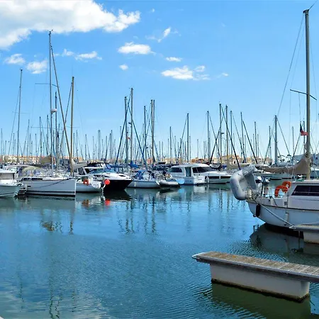 Apartment Renove Au Cap D'agde : 4 Couchages, Clim, Proche Et Port, Parking A Proximite - Fr-1-249-351 *